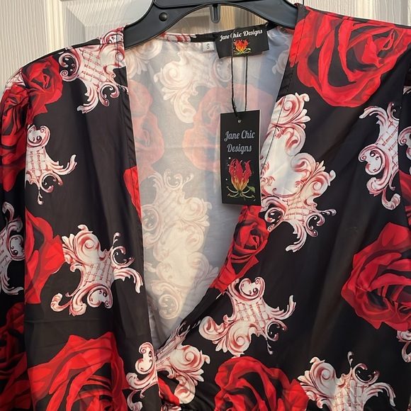 Jane Chic Designs The Classic Rose Belted Top - Picture 8 of 11